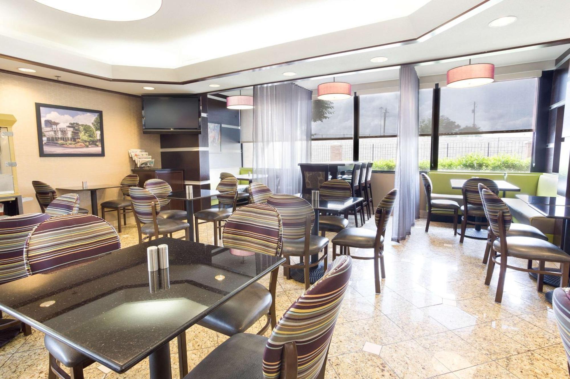 Drury Inn & Suites Atlanta Morrow Exteriör bild